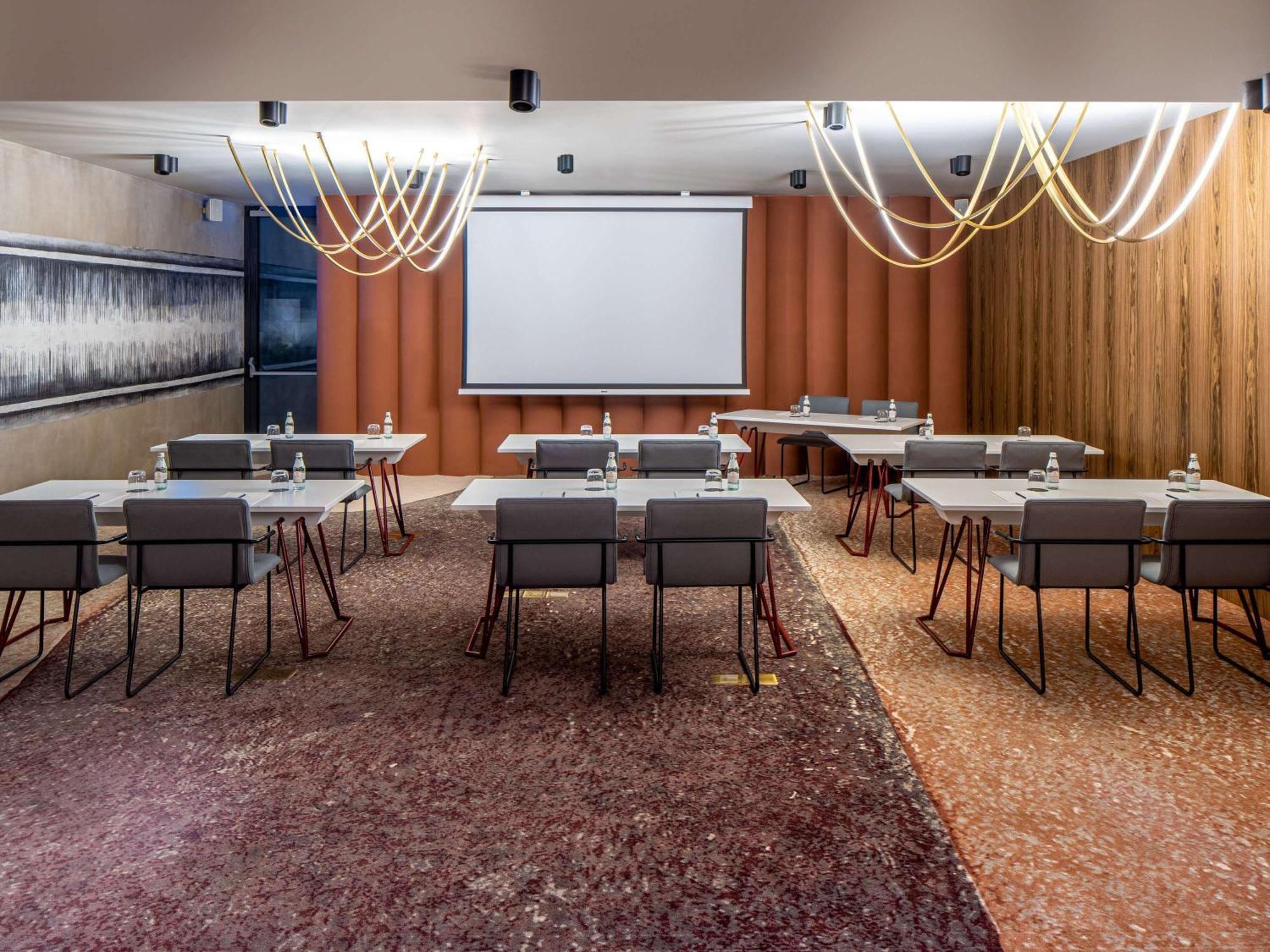 The Emporium Hotel Plovdiv - Mgallery Collection ภายนอก รูปภาพ